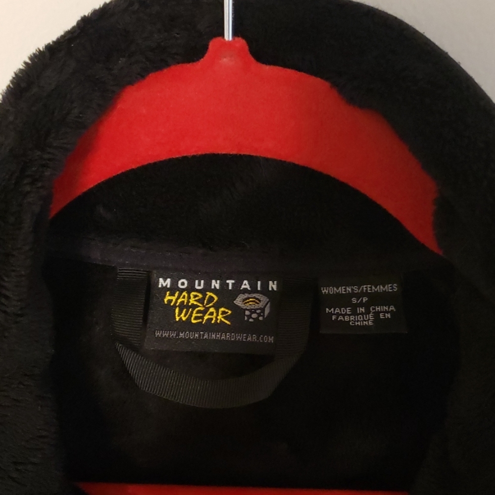 Mountain Hardware Stretch Jacket - Picture 2 of 8